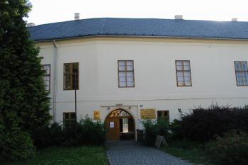 hlavní průčelí zámku (© D Dohňanský, 07/2014)