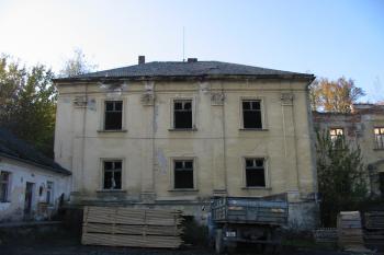levé křídlo zámku (© D Dohňanský, 10/2013)