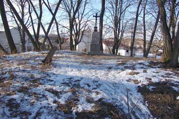 horní plocha pahorku ( © Roman Řezáč 03/2005)