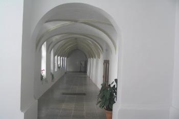 křížová chodba kláštera (© Karel Husák, 05/2007)