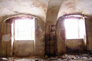 interiér velkého sálu (pokoje) ( © Jan P. Štěpánek 03/2005)