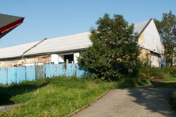 Budova dvora ( © Miroslav BITTER 08/2006)