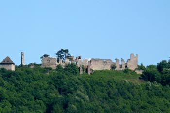 panorama hradu Starý Jičín od Jeseníku ( © Jan P. Štěpánek 05/2011)