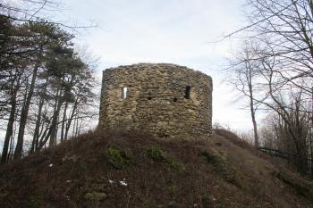 Břitové zakončení předsunutého opevnění ( © Dušan Dohňanský 02/2020)