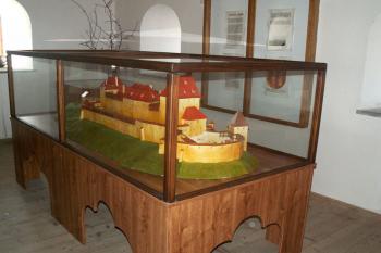 Model hradu Starý Jičín v patře hranolové věže ( © Miroslav BITTER 04/2006)