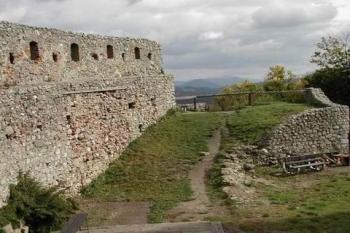 Starý Jičín - nádvoří (© Jana Herianová 10/2002)