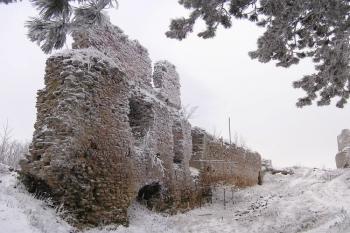 nádvorní stěna torza východního paláce ( © Jan P. Štěpánek 01/2008)