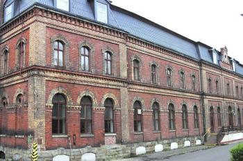 panorama čelní strany textilky Z. Lembergera ( © Jan P. Štěpánek 2005)