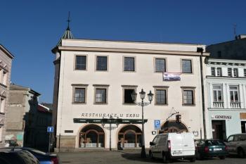 hlavní průčelí městského paláce Samuela Wolfa na Zámeckém náměstí ( © Jan P. Štěpánek 04/2010)