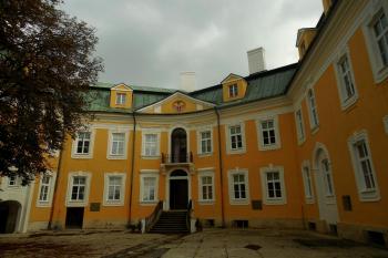 Nová fasáda (© Eduard Valeš, 09/2014)
