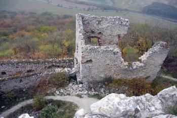 Vstupná brána (© Maroš Plávka 112005)