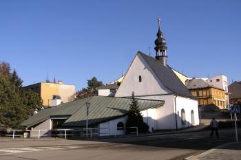 pohled na kapli od západu ( © Jan P. Štěpánek 02/2008)