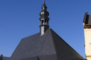 pohled na kapli sv. Barbory od východu ( © Jan P. Štěpánek 02/2008)