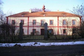 zámek Dobrohošť (© Michal Hospr 03/2005)