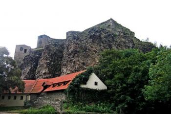 Hrad Střekov v Ústí nad Labem-zřícenina ( © Pavel Vítek 08/2011)