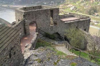 Střekov (© Daniela Endrštová, 4/2006)