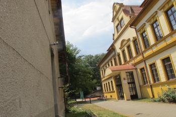 hlavní jižní průčelí (© D Dohňanský, 07/2018)