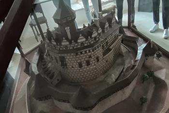  (© Jaroslav Špiroch  09/2025)