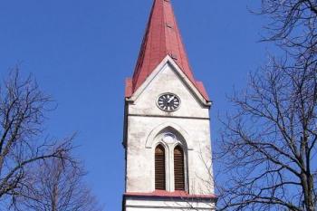 Hlavní průčelí kostela (© Jan P. Štěpánek, 04/2007)
