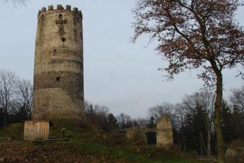 Podzimní Šelmberk ( © Jiří Čížek 11/2006)