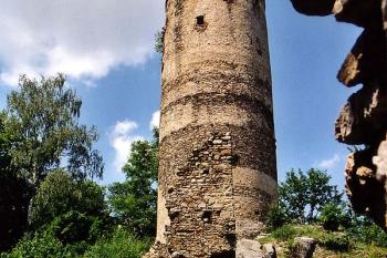 Zřícenina hradu Šelmberk (© Jiří Cukr, 07/2002)