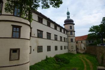 zámek Kostelec nad Černými Lesy (© Vlastislav Mareček, 05/2016)
