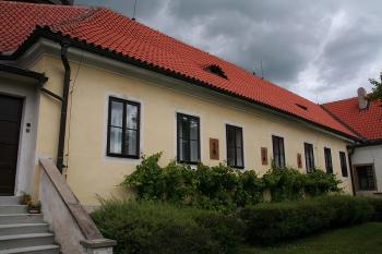Západní část předzámčí ( © Ivan Grisa 06/2009)