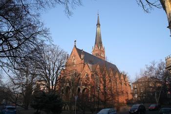 Kostel od jihovýchodu (© Ivan Grisa, 12/2008)