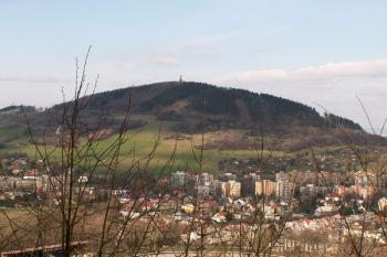 Pohled z hradu Šostýn na Bílou horu. ( © Miroslav BITTER 04/2007)