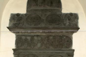 Náhrobní deska Václava Sedlnického z Choltic a Kateřiny Bruntálské z Vrbna ( © Miroslav BITTER 01/2008)