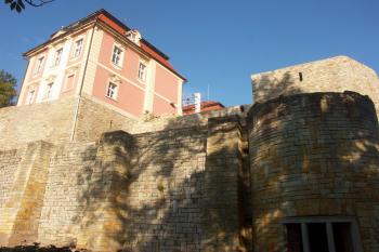 zámek od západu ( © Milan Caha 08/2008)