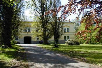 Příjezd do zámku (© Hana Herčíková, 05/2007)