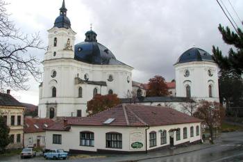 celkový pohled od východu ( © Pavel Zany Komárek 26/10/2002)