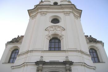průčelí chrámu (© de.ardoise  10/2005)