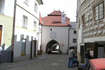 Gotická část Písecké brány ( © Pavel Vítek 05/2006)
