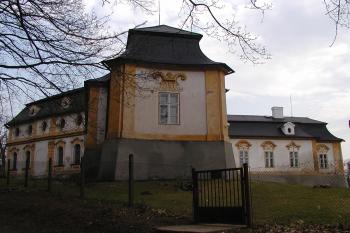  (© Alena Volná, 4/2003)