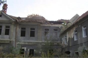 Hlavní budova (© Rejčka, 29,10. 2006)