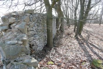 Jesenec (© Jaroslav Šefčík, 02/2012)