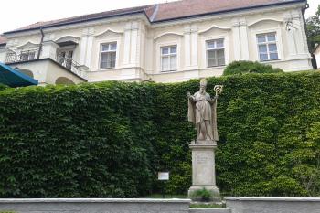 Socha sv. Libora u zámku ( © Ivo Rozehnal 08/2015)