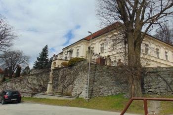 Pohled od jv. (© Dušan Dohňanský  04/2021)