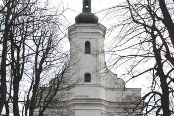 průčelí kostela (© de ardoise 04/2005)