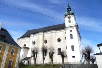 jižní fronta budišovského kostela ( © Jan P. Štěpánek 03/2008)