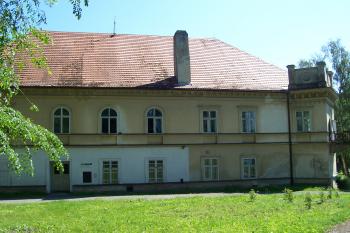 Láškov - jihozápadní křídlo (© Ivo Rozehnal, 06/2012)
