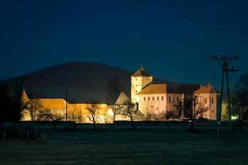 Švihov z louky (© Karel Funda, 03/2012)