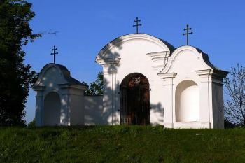 Kaple za kostelem (© Jiří Cukr, 05/2011)