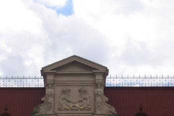 detail štítu (© de ardoise 04/2005)