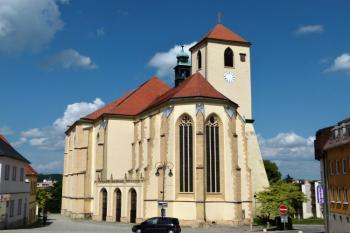 celkový pohled na kostel sv. Jakuba na boskovickém hlavním náměstí ( © Jan P. Štěpánek 06/2012)