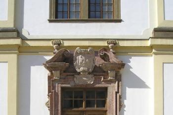 portál věže (© de ardoise 06/2005)