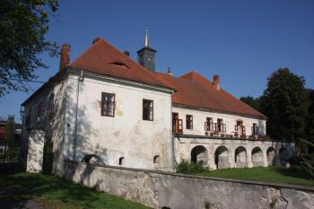 Zámek od jihovýchodu ( © Ivan Grisa 08/2011)