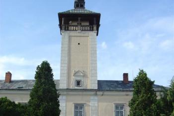 Dřevohostice - tvrz, zámek (© Karel Světlík, 01/2010)